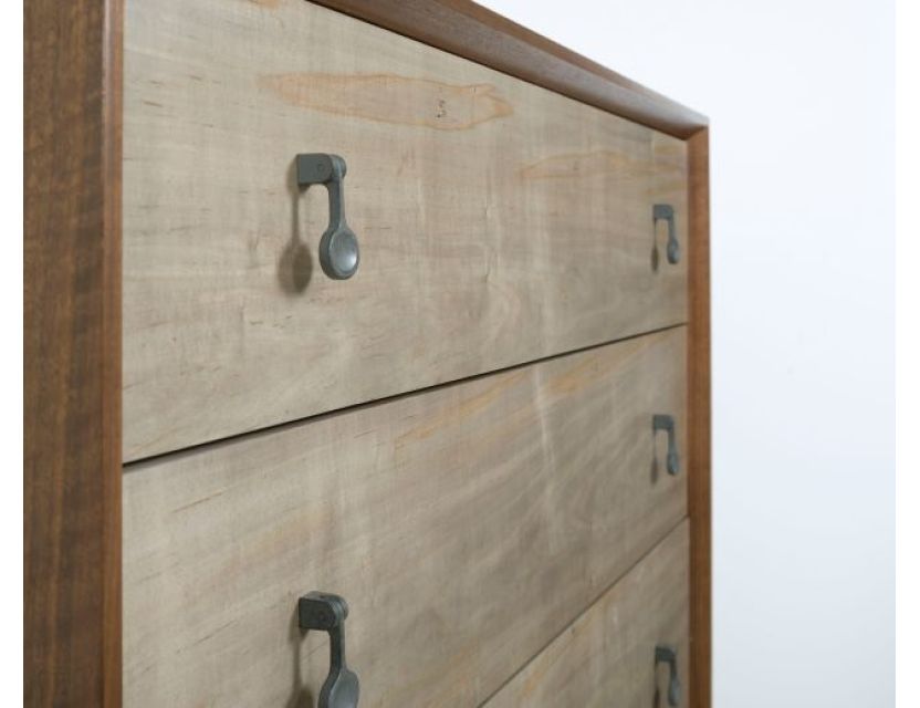 MOTIF MAPLE DRAWER CHEST Room Scene 2